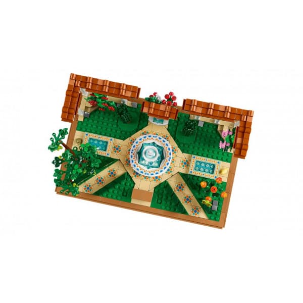 LEGO Icons 10359 – Trädgård och fontän