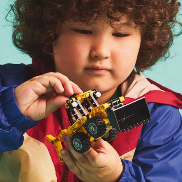 LEGO Technic 42197 – Traktorgrävmaskin