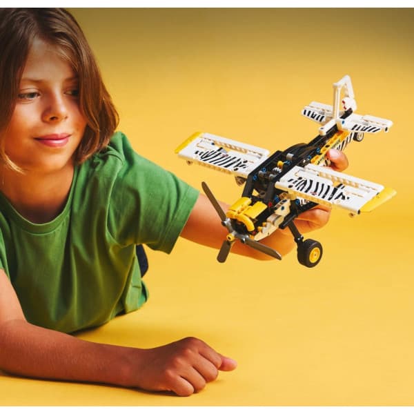 LEGO Technic 42198 – Syrjäseudun pienkone