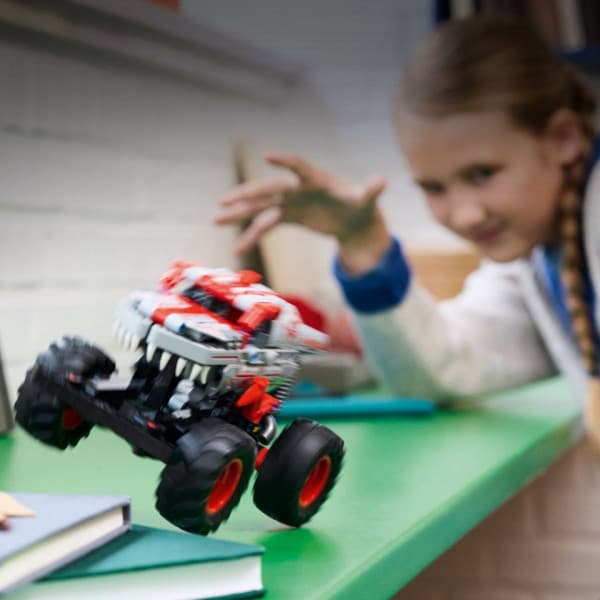 LEGO Technic 42200 – Monster Jam ThunderROARus ‑hvilkemotorbil
