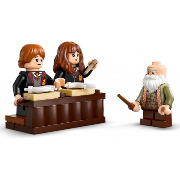 LEGO Harry Potter 76442 – Tylypahkan linna: Loitsuoppitunti