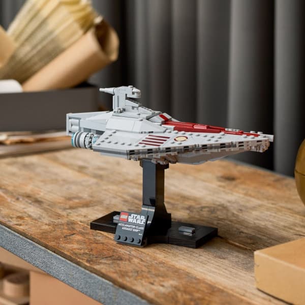 LEGO Star Wars 75404 – Acclamator-klassens angrebsskib