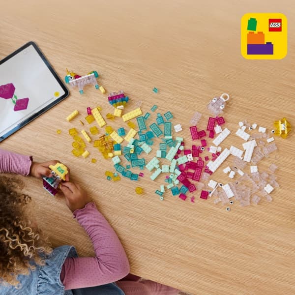 LEGO Classic 11040 – Läpinäkyvien palikoiden taikalaatikko