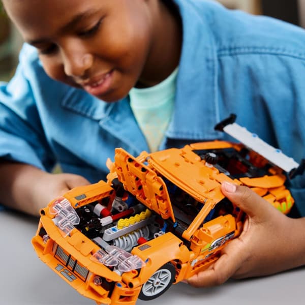 LEGO Technic 42204 – Fast and Furious Toyota Supra MK4