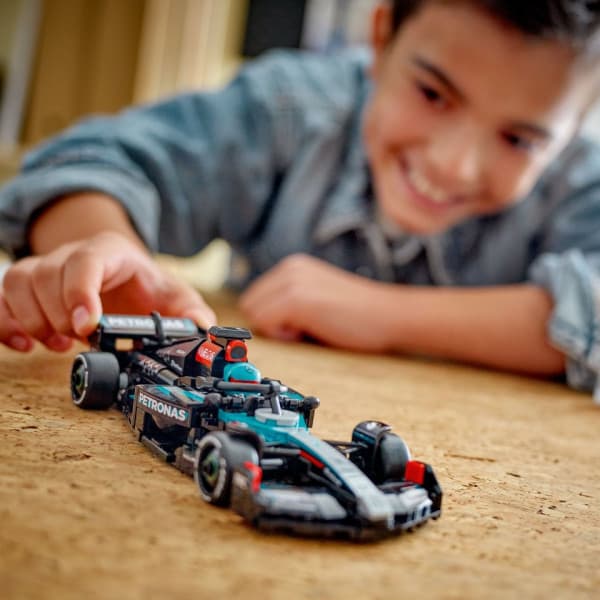 LEGO Speed Champions 77244 – Mercedes-AMG F1® W15 -racervogn