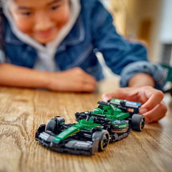 LEGO Speed Champions 77245 – Aston Martin Aramco F1® AMR24 racerbilen