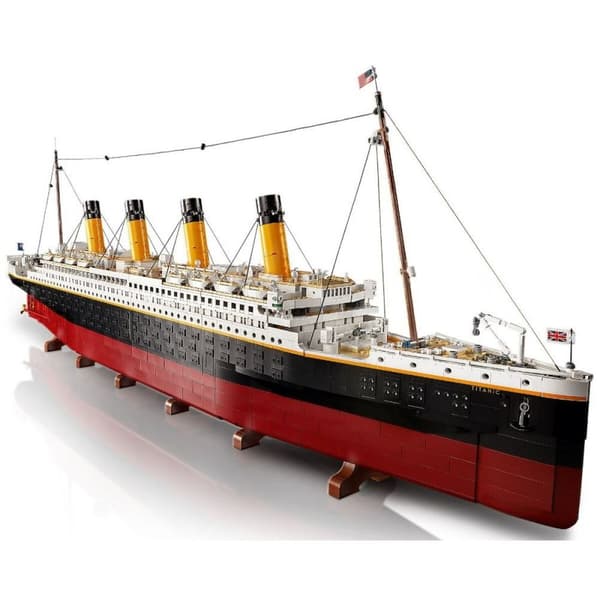 Construction set Lego Titanic 9090 Pieces