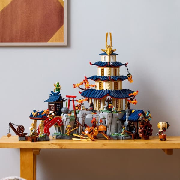 LEGO NINJAGO 71814 Turnajaiset temppelikaupungissa