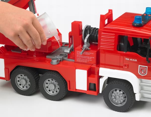 MAN Brandbil med stige BRUDER 02771 Profi-serie 1:16