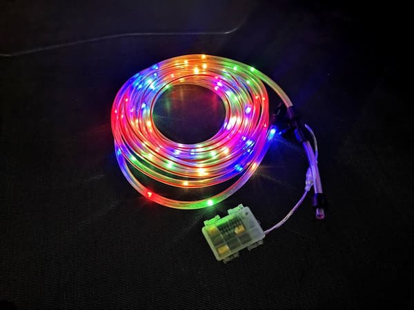 Multifunktionelt Trampolin Sprinkler & LED Lys til Haveentusiaster