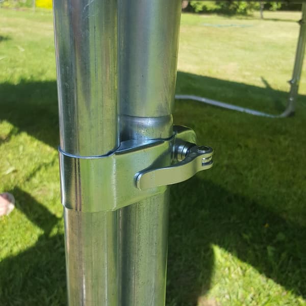 Trampoliini turvaverkolla  4,23x2,74m