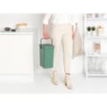 Pikkukuva 4 / 5: Brabantia Sort and Go Waste bin 12L Fir Green