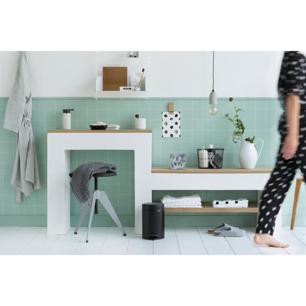 Brabantia NewIcon Pedal Bin 3L Matt Svart