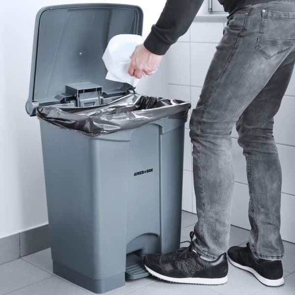 Avfallskärl med pedal, 68L