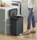 Miniatyrbild 2 av 6: Rootz kökssoptunna med lock - antracitgrå-svart - stålbehållare - PP-plast - 50 liter - 40,4 cm x 38 cm x 58,5 cm - fotpedal - 4,3 kg