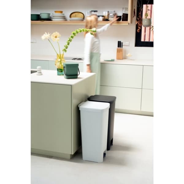 Brabantia Stepup Pedal Bin 40L Ljusgrå