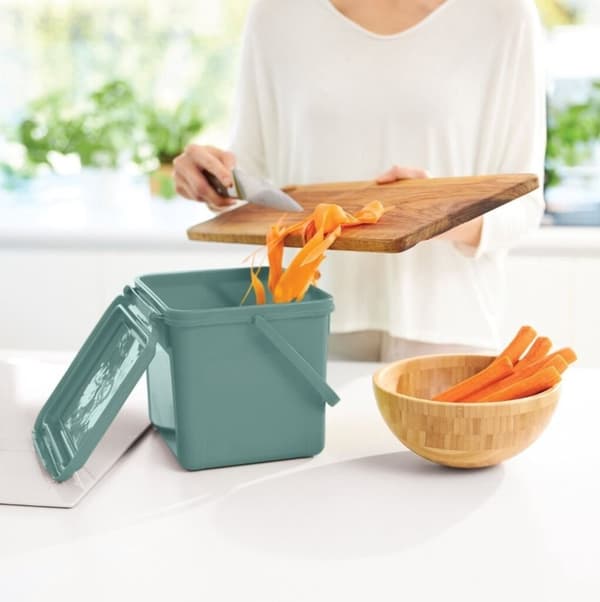 Rotho Bio Waste Bin 4,5L Mistletoe Green