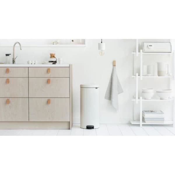 Pedalavfallskorg Newicon 30 l vit Kod G - Brabantia