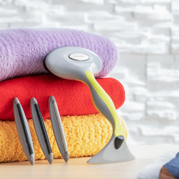 KÄYTETTY 4-in-1 Nukanpoistoharja Tarvikkeilla InnovaGoods Harmaa (Kunnostetut Tuotteet A)