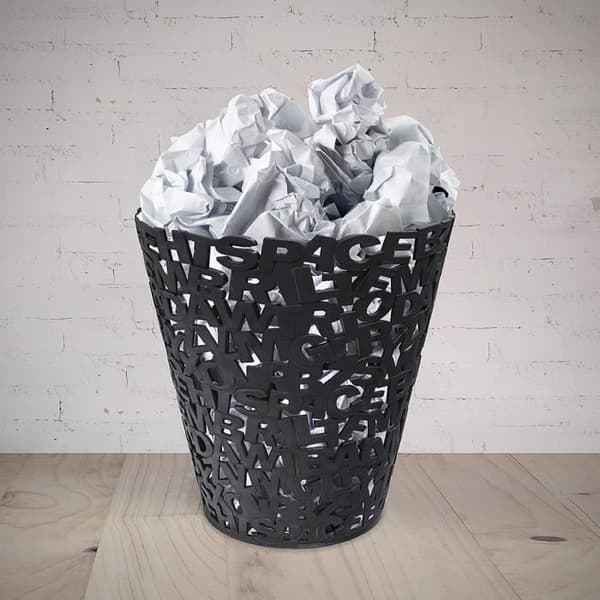 Balvi Papperskorg Bokstäver Färg svart Plast