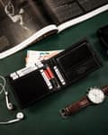 Miniatyrbillede 4 af 10: Gavesæt: læderpung og herrebælte - Pierre Cardin