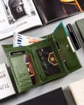 Miniatyrbillede 5 af 10: Gavesæt: læderpung til kvinder og Lizard - Peterson eau de parfum