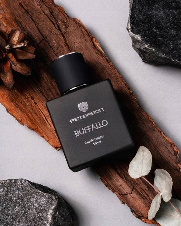 Gavesæt: læderpung til mænd og eau de toilette - Peterson