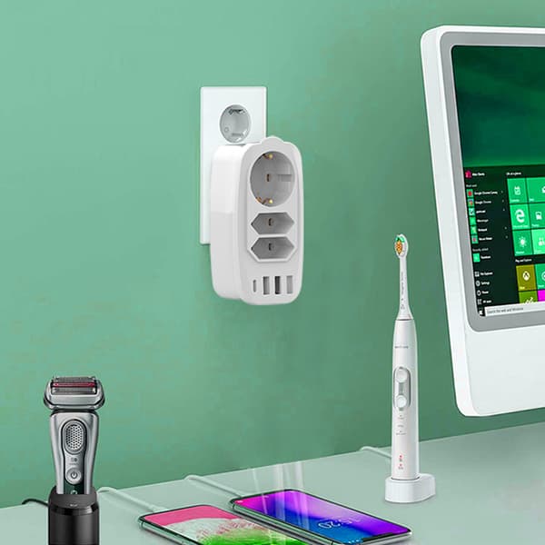 INF 7 i 1 EU-Kontaktadapter med USB A/Typ C-Portar