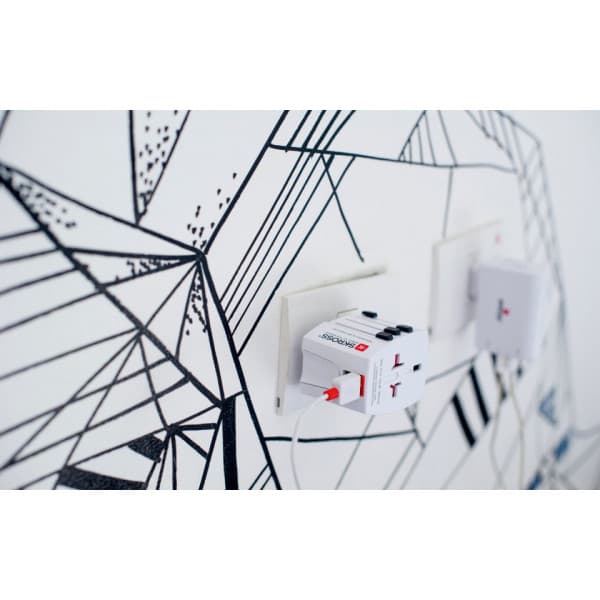 SKROSS MUV USB 2xA -rejseadapter med to USB-porte