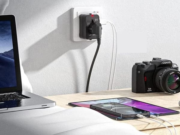 EU/US/UK/AU Reseadapter / Väggadapter - Resa