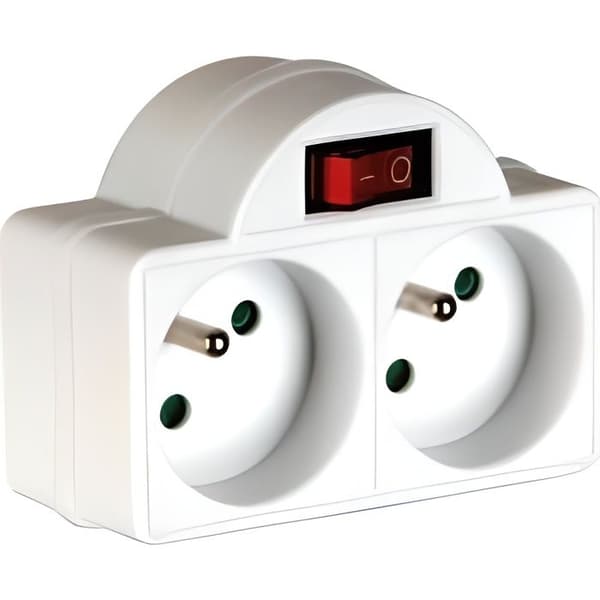 UTTAGSADAPTER MED SWITCH - 2 UTTAG