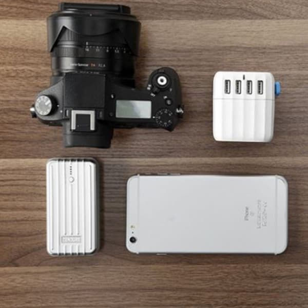 TD® universal reseadapter med 4 usb internationellt Frankrike till Storbritannien usa engelsk kontakt nätladdare