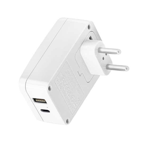 Reseadapter Europa Brasilien Korea USB och USB C 15W Akashi Vit