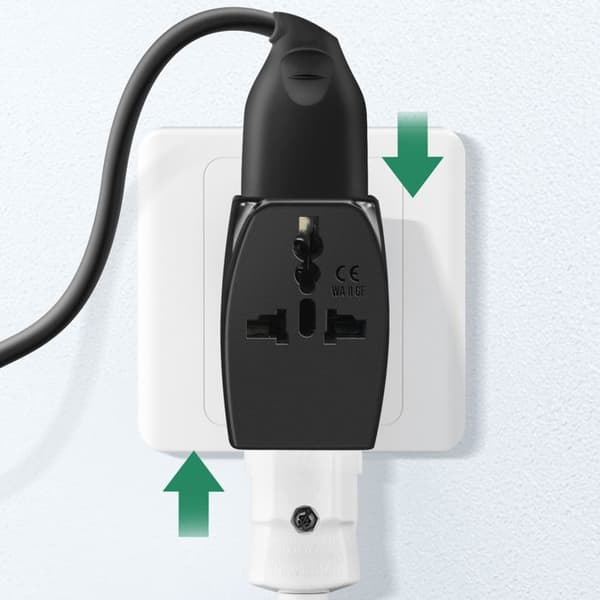 Reseadapter Typ L Italien 3 universella uttag Akashi Svart
