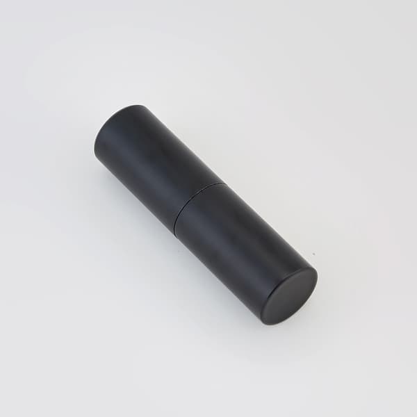 INF Mini etterfyllbar parfymeflaske 2-pakning Sort 10 ml