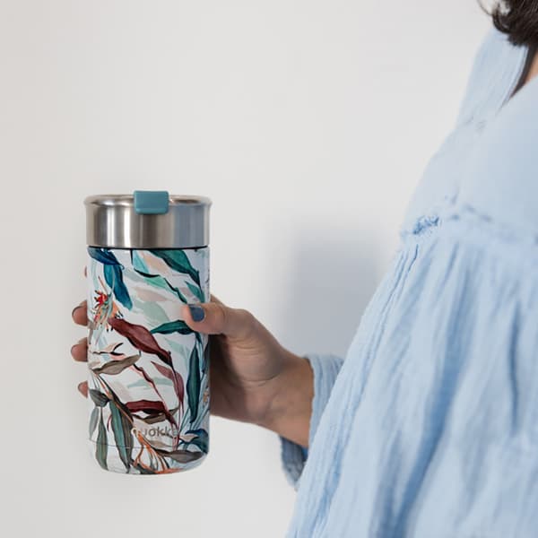 Quokka Boost kaffe tumbler - Rustfrit stål termokrus med infuser 400 ml (buket)