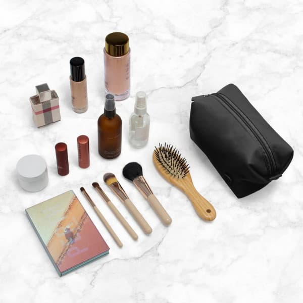 Heys The Basic Makeup Bag -kosmetiikkalaukku, musta