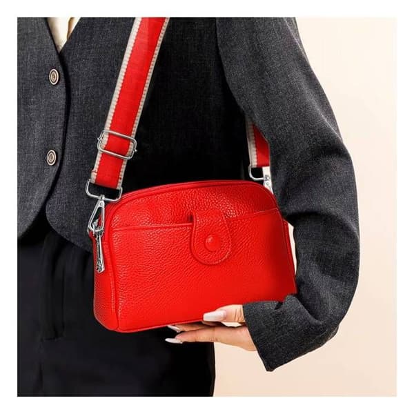 Pochette med axelrem för kvinnor, elegant och mångsidig, Gallantry Röd