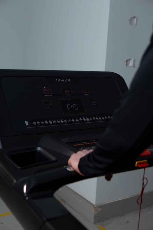 TITAN LIFE Treadmill T90 PRO