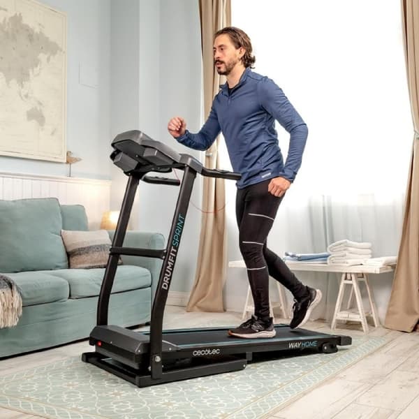 Cecotec Folding treadmill with 1500 W / 2.5 CV power. From 1 to 15 Km/h. 12 preset programmes. LCD control panel. 120 x 40 cm running surface. Manual