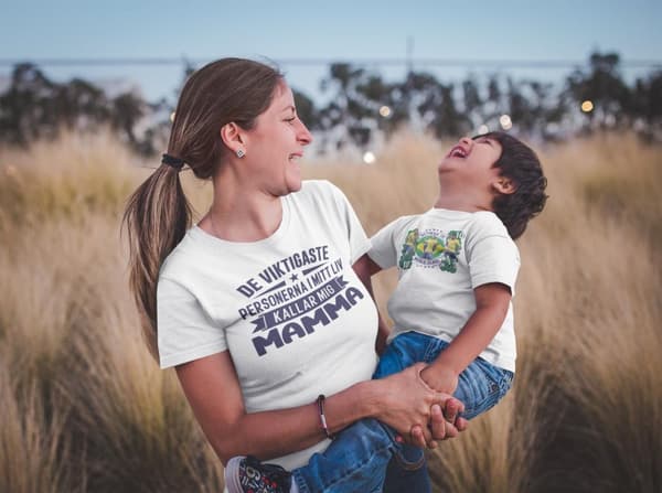 Mamma T-shirt Viktigaste personerna i mitt liv kallar mig mamma