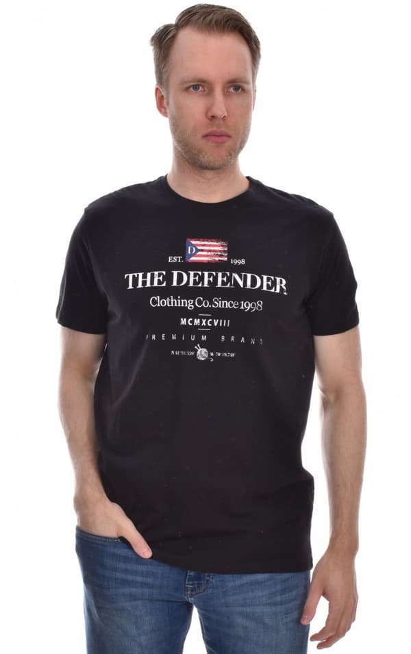 Defender - Clean Tee