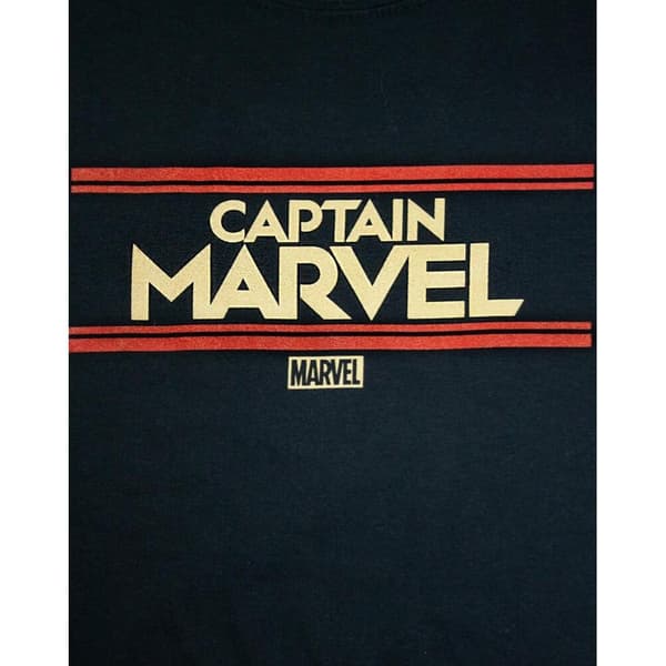 Captain Marvel T-shirt med bokstäver för kvinnor och damer