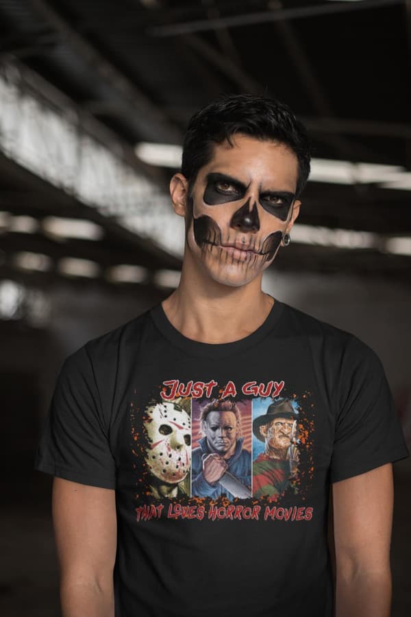 Svart T-shirt Just a guy who loves horror skräckfilm halloween