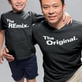 Miniatyrbild 1 av 6: Familje T-shirt -  The Original The remix Pappa Mamma & barn