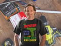 Miniatyrbild 3 av 3: Svart T-shirt - Om Morfar inte kan fixa det kan ingen