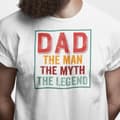 Miniatyrbild 1 av 4: Vit pappa t-shirt . Man Myth Legend Dad