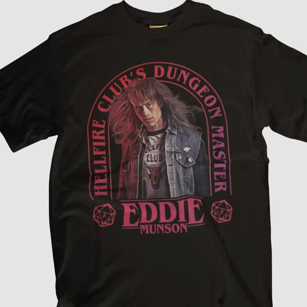 Svart T-shirt - Eddie Munson Stranger things Hellfire arch