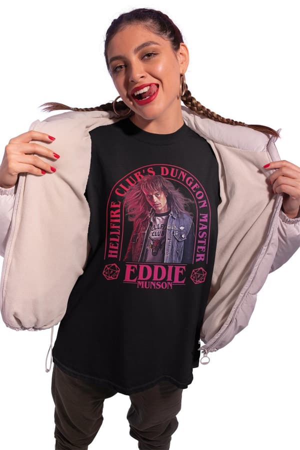 Svart T-shirt - Eddie Munson Stranger things Hellfire arch