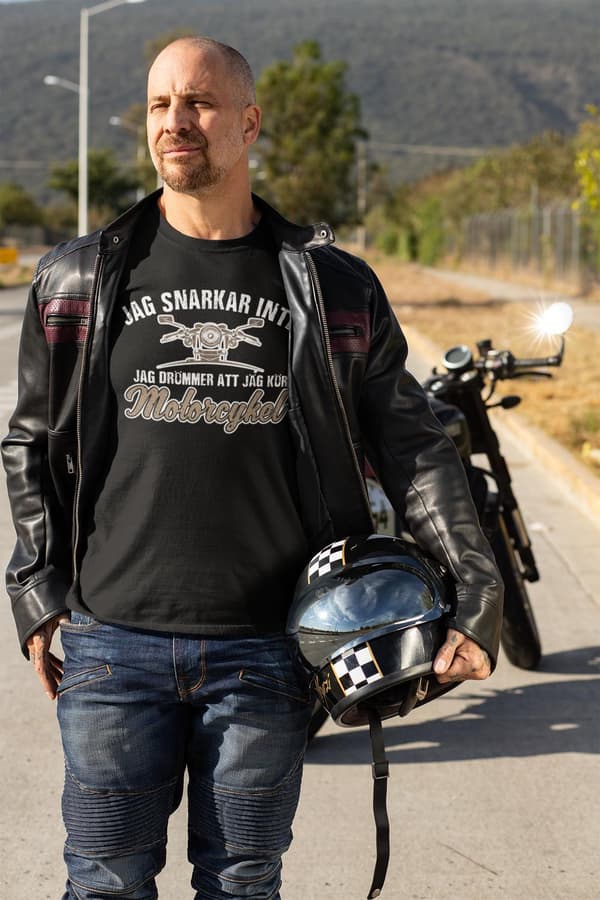 Svart t-shirt med Jag snarkar inte, kör motorcykel tryck
